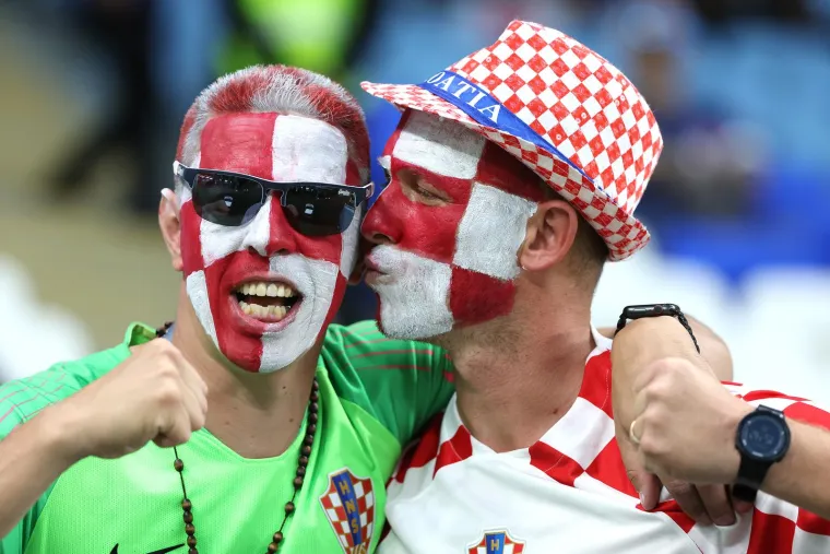 Navijači su spremni: Pogledajte atmosferu na stadionu uoči utakmice Hrvatske i Japana