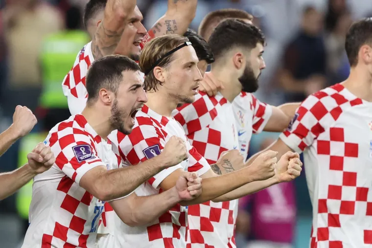 Vatreni u svom stilu do&scaron;li do četvrtfinala SP-a: Čudesni Livaković zaključao vrata i poslao Japance kući