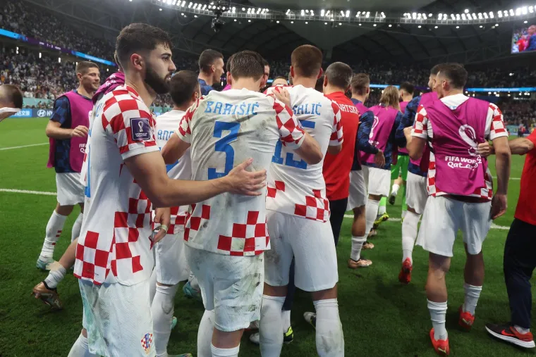 Vatreni u svom stilu do&scaron;li do četvrtfinala SP-a: Čudesni Livaković zaključao vrata i poslao Japance kući