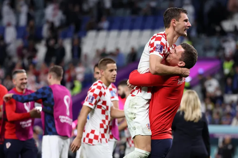 Vatreni u svom stilu do&scaron;li do četvrtfinala SP-a: Čudesni Livaković zaključao vrata i poslao Japance kući