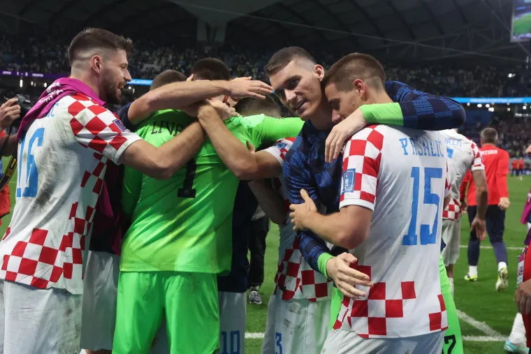 Vatreni u svom stilu do&scaron;li do četvrtfinala SP-a: Čudesni Livaković zaključao vrata i poslao Japance kući