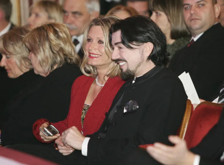 Pogledajte tko su bile glavne zvijezde božićnog koncerta prije 16 godina: Pojavio se i Zlatko Sudac u dru&scaron;tvu poznate doktorice