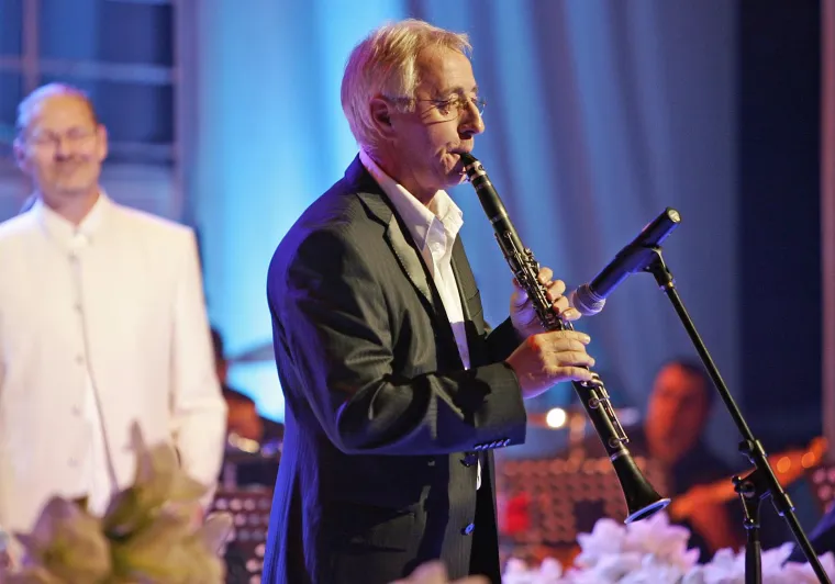 Pogledajte tko su bile glavne zvijezde božićnog koncerta prije 16 godina: Pojavio se i Zlatko Sudac u dru&scaron;tvu poznate doktorice