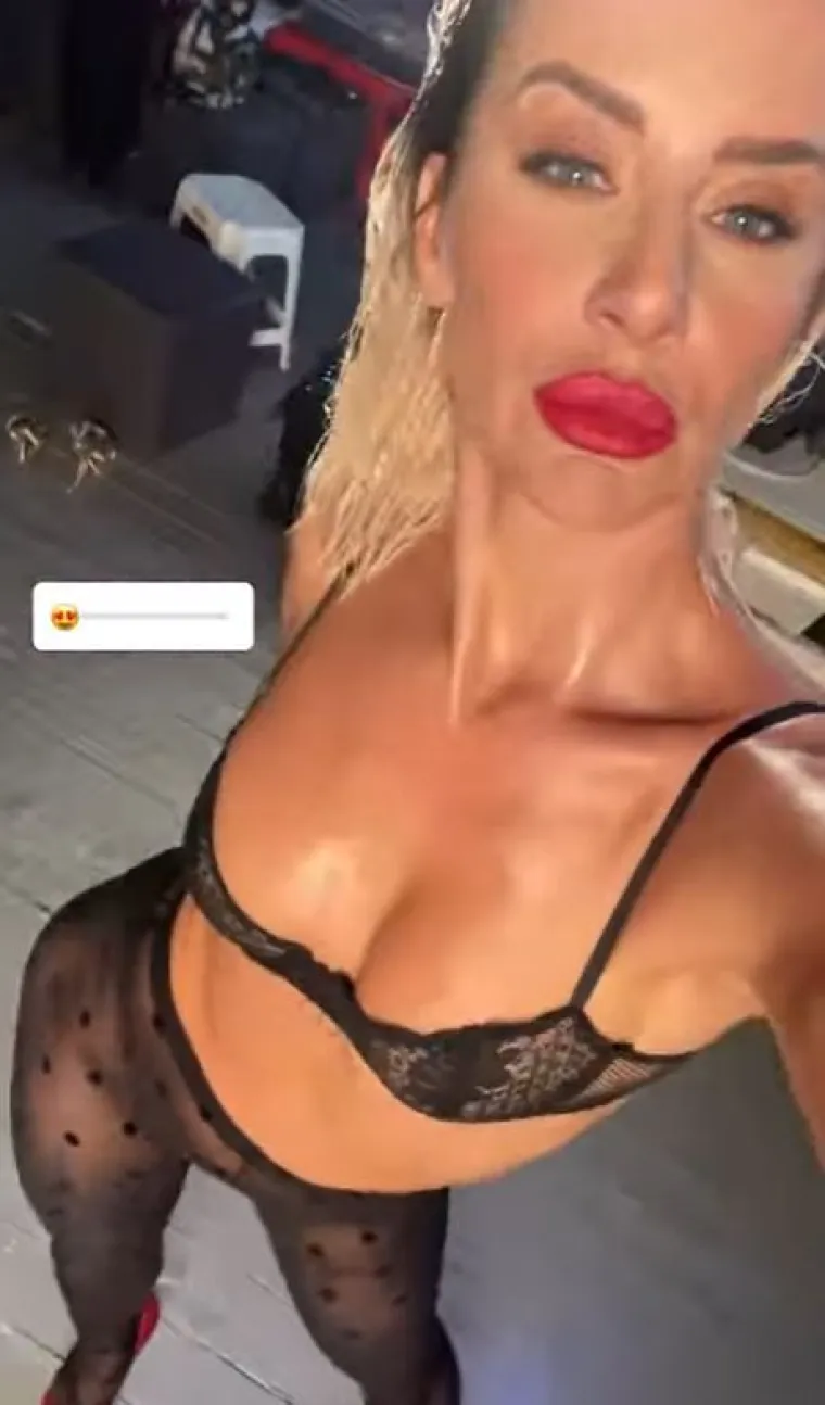Na posljednjoj njezinoj fotografiji na Twitteru se gotovo vide njezini intimni dijelovi.