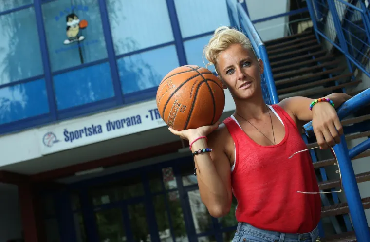 Bivša srpska košarkašica Milica Dabović bila je tema regionalnih medija nakon što se pohvalila da je otvorila svoj profil na platformi OnlyFans.