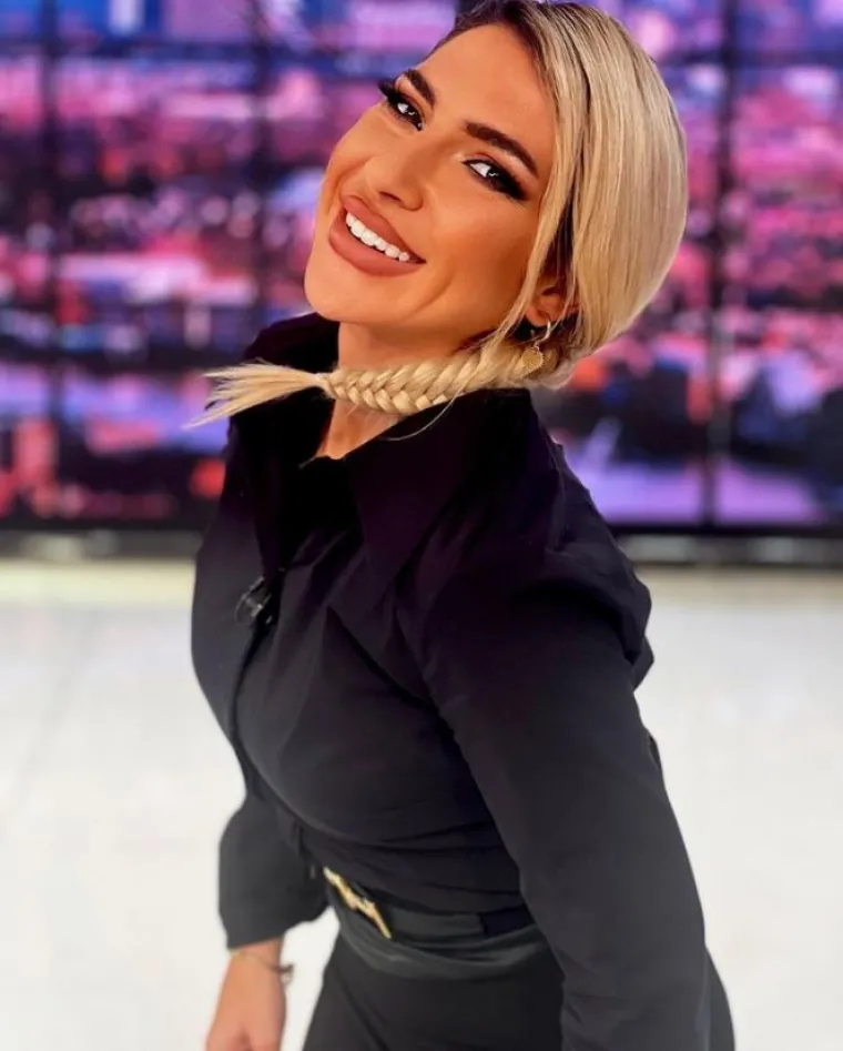 &quot;Ministar u vladi Demokratske stranke pokušao me silovati! Namamio me u svoj stan, zaključao vrata, bacio na krevet i počeo ljubiti vrat. Jedva sam se spasila&quot;, kazala je Jovana.