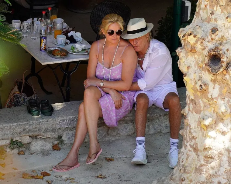 Kimberly (43) i Sean (42) iz Rodova su prvog braka s glumicom Alanom Stewart (77), a kći Ruby (35) iz veze s manekenkom Kelly Emberg (63).