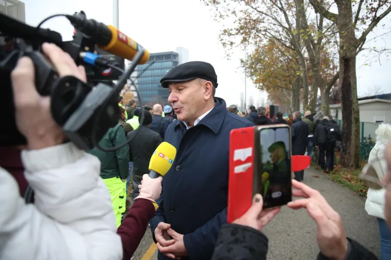 Tisuću prosvjednika Čistoće: 'Ako nas ne poslu&scaron;aju, za Božić idemo u &scaron;trajk'