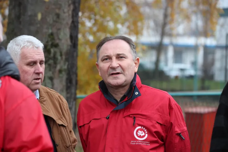 Tisuću prosvjednika Čistoće: 'Ako nas ne poslu&scaron;aju, za Božić idemo u &scaron;trajk'