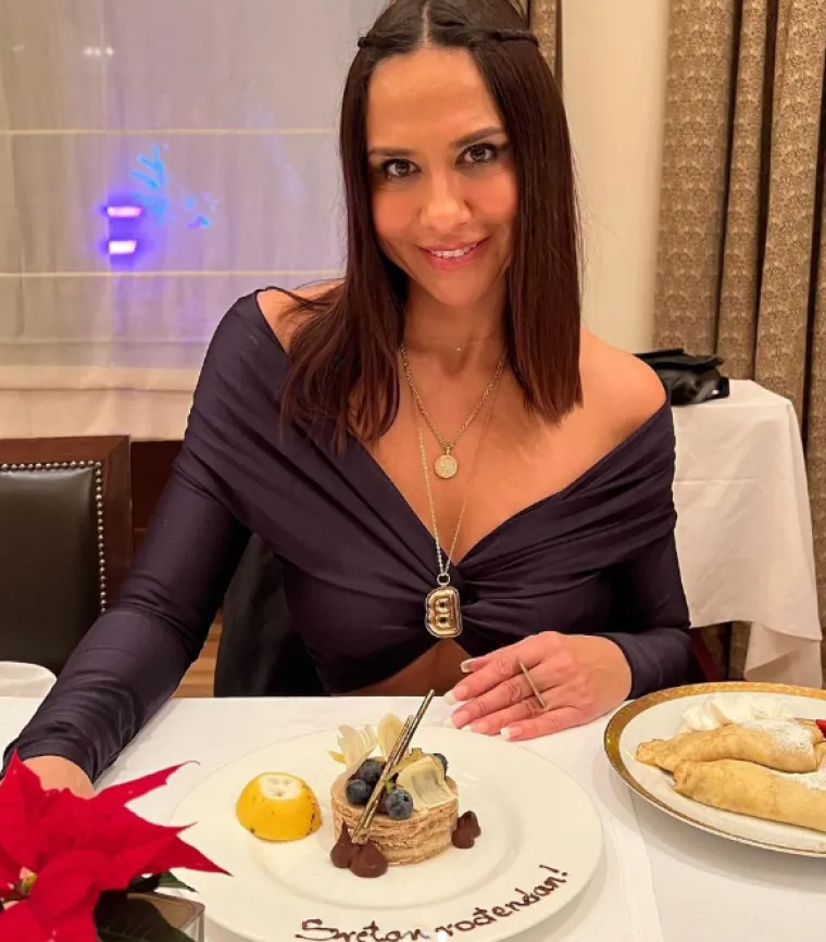 Borna Kotromanić proslavila 52. rođendan u luksuznom zagrebačkom hotelu: Naravno da je za tu prigodu odabrala opako provokativan outfit