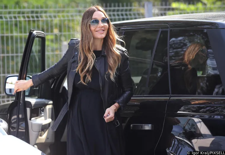 Tatjana Dragović 'peče' se na Maldivima, a zbog ovih fotki skočili celzijusi i u Hrvatskoj: 'Izgledaš bolje nego prije 25 godina'