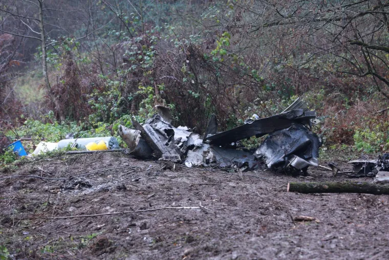 MORH odvukao ostatke palog zrakoplova  kamionom