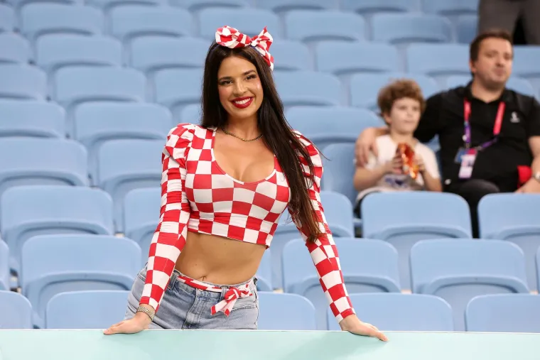 Danas svi znaju tko je Ivana Knoll, a pogledajte kako je izgledala kada se pojavila prije &scaron;est godina na izboru za Miss Hrvatske