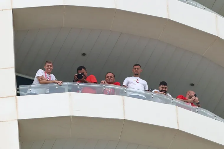 Lovren bacio Hrvate u trans: Na&scaron; Dejan pokazao o kakvom se čovjeku radi, a pogledajte &scaron;to je napravio Gvardiol