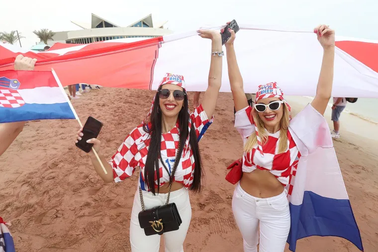 Pogledajte reakcije Vatrenih nakon buđenja: Lovren među navijačima, a ostali ne skidaju osmijeh