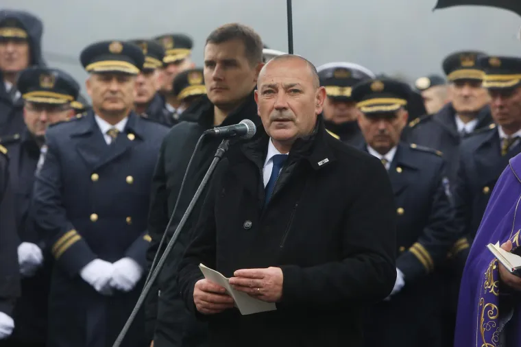 Pokopan general Pavao Miljavac, na ispraćaju obitelj, prijatelji, suborci i brojni političari