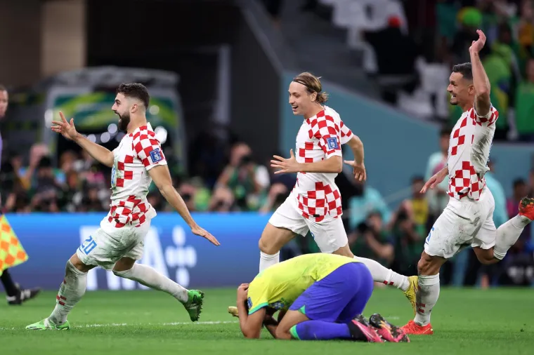 Čarobna noć: Pogledajte delirij Vatrenih i očaj Brazilaca nakon senzacionalne pobjede Hrvatske