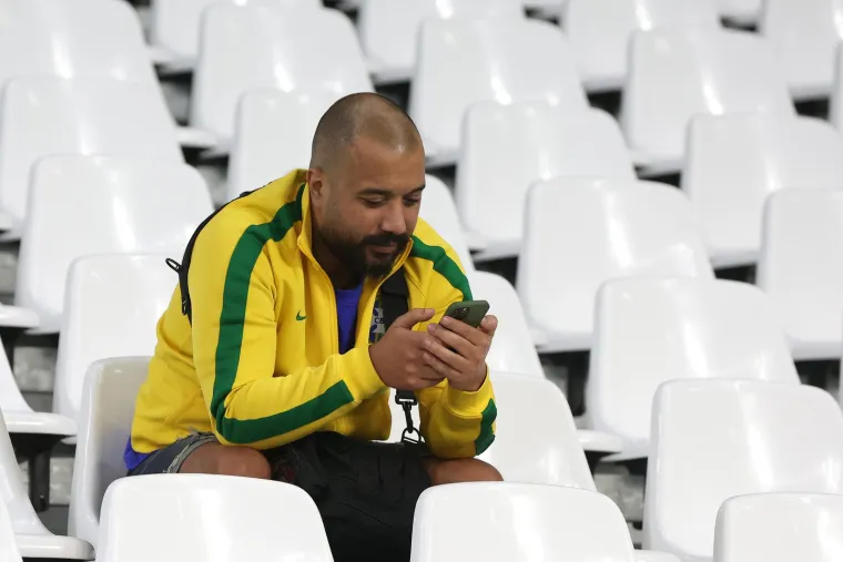 FOTO Krokodilske suze brazilskih navijača. Slomili se nakon poraza od Hrvatske