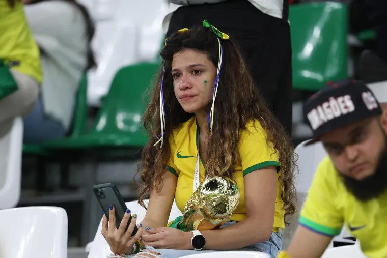 FOTO Krokodilske suze brazilskih navijača. Slomili se nakon poraza od Hrvatske