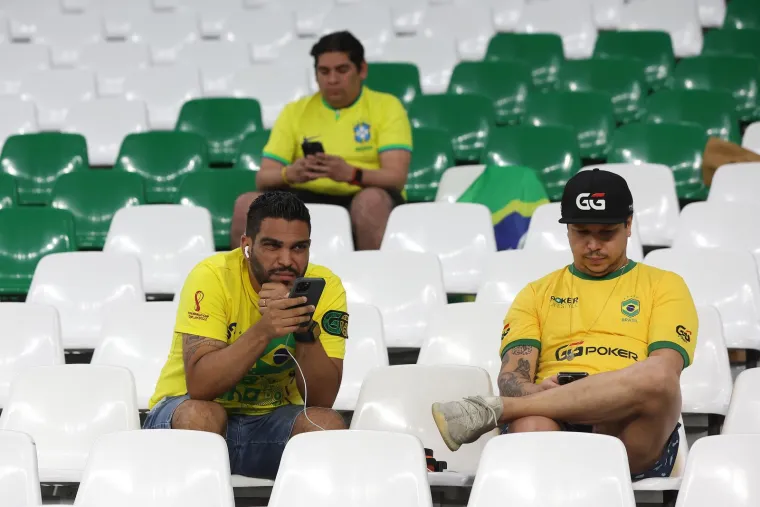 FOTO Krokodilske suze brazilskih navijača. Slomili se nakon poraza od Hrvatske