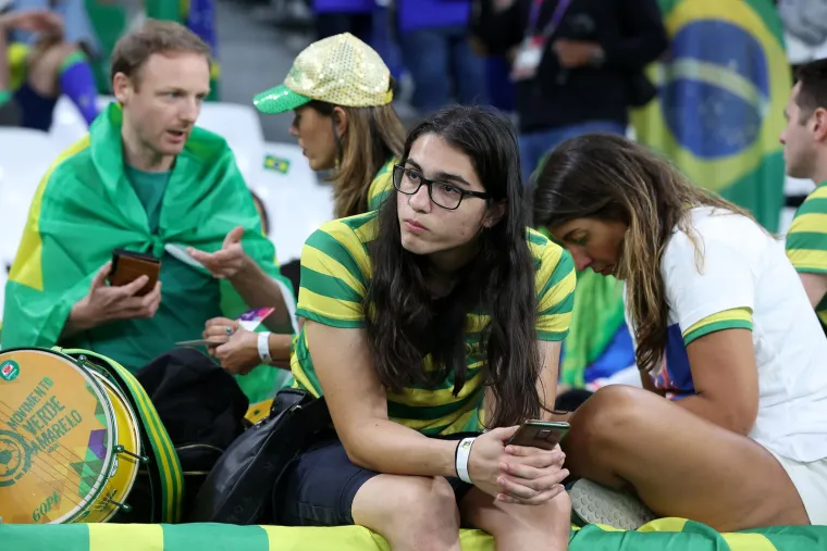 FOTO Krokodilske suze brazilskih navijača. Slomili se nakon poraza od Hrvatske