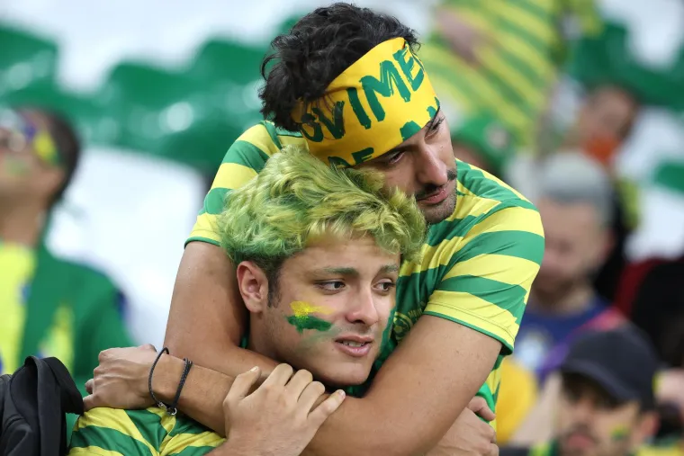 FOTO Krokodilske suze brazilskih navijača. Slomili se nakon poraza od Hrvatske