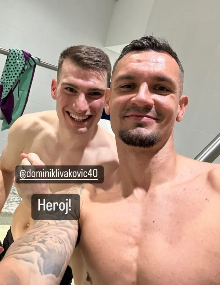 FOTO Javili se Vatreni iz svlačionice! Pogledajte atmosferu nakon veličanstvene pobjede!