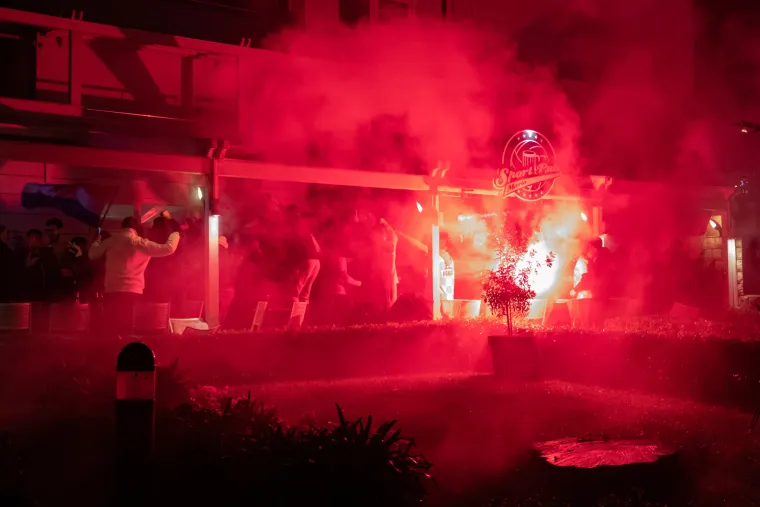 VELIKA NAVIJAČKA GALERIJA Hrvatska noćas neće spavati! Ludo slavlje se se prelilo na ulice