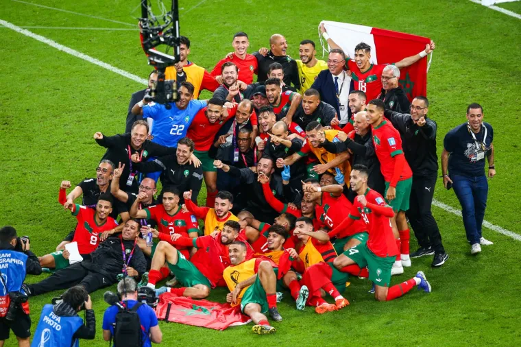 Dvije strane nogometa: Pogledajte kako Ronaldo u suzama odlazi sa scene dok Marokanci slave