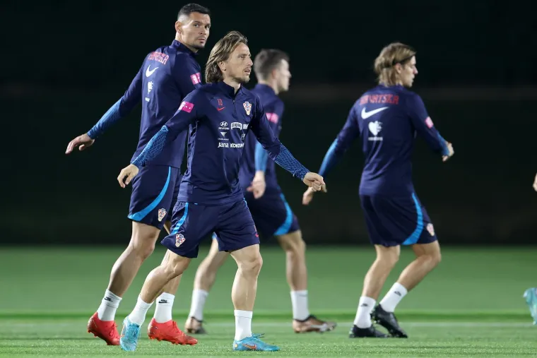 Jo&scaron;ko Gvardiol propustio trening Vatrenih: Zlatko Dalić donio važnu odluku glede ponajboljeg reprezentativca na SP-u