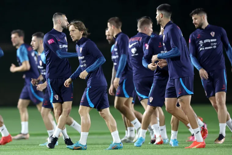 Jo&scaron;ko Gvardiol propustio trening Vatrenih: Zlatko Dalić donio važnu odluku glede ponajboljeg reprezentativca na SP-u