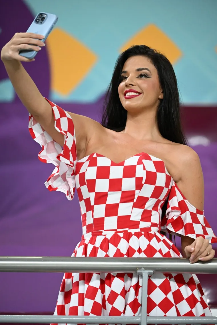 Knollici su prijetili boravkom iza rešetaka, ali sva je sreća da se izvukla: Zato sad imamo 50 njenih najhot fotki iz Katara