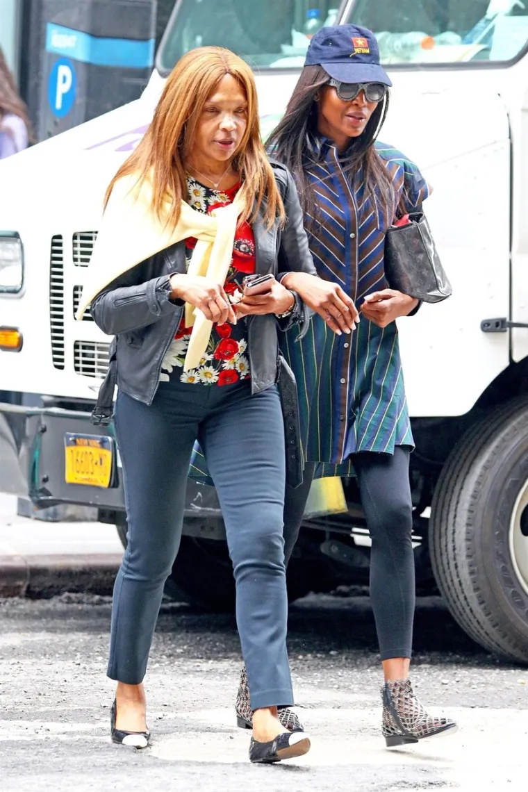 Majka Naomi Campbell (70) izgleda mladoliko poput kćeri: 'Mislio sam da ti je to sestra'