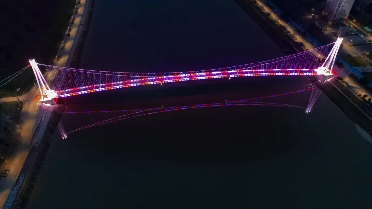 Cijela Hrvatska di&scaron;e za Vatrene, i most u Osijeku zasvijetlio u bojama Lijepe na&scaron;e