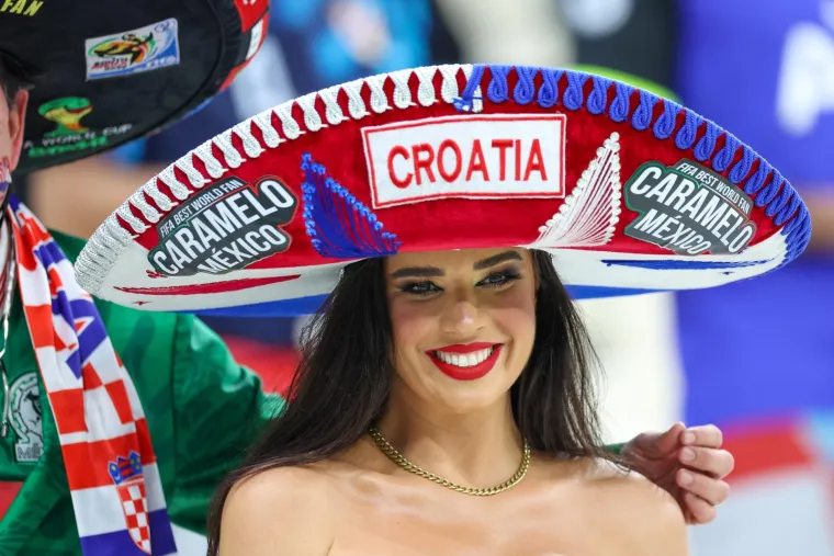 Sve oči gledaju samo u Ivanu Knoll: Iznenadit ćete se kada vidite u kakvoj se kombinaciji ovaj put pojavila na stadionu u Dohi