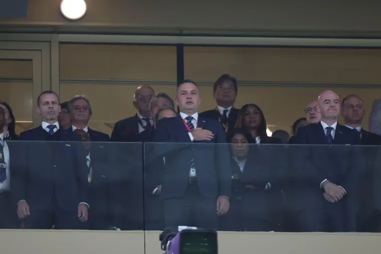 Biv&scaron;a predsjednica se vratila u Katar: Dijeli ložu s legendarnim nogometa&scaron;ima