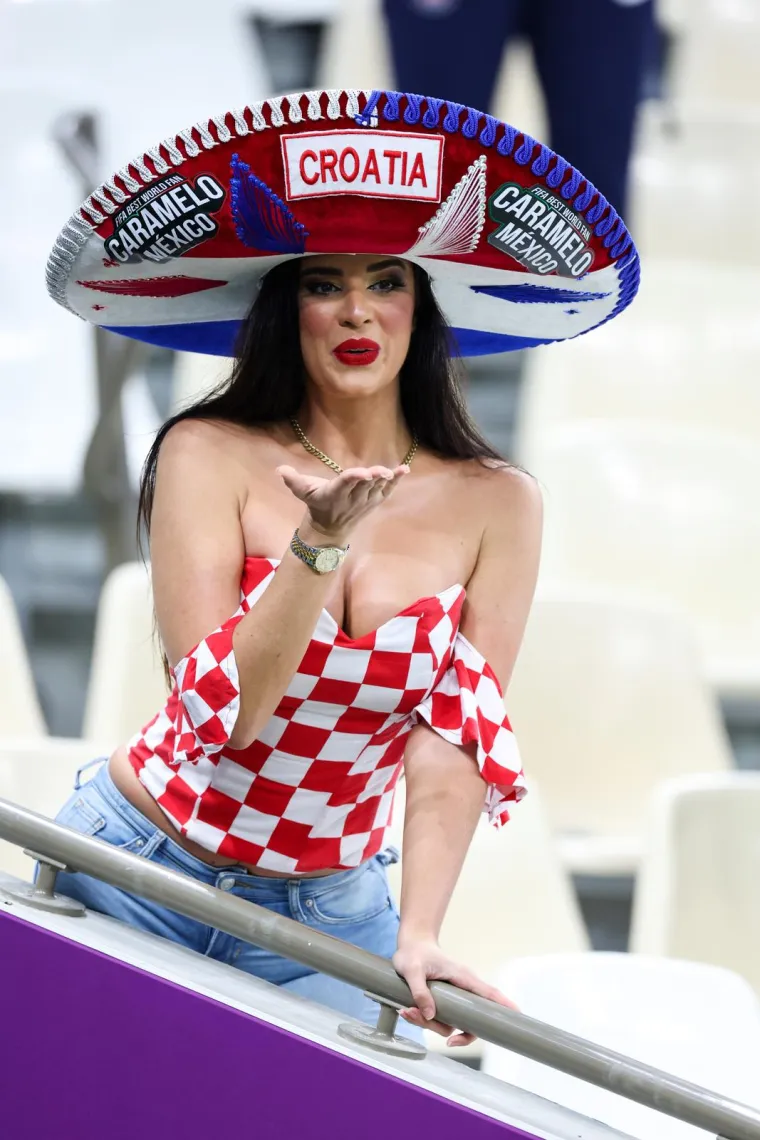 Tko je tajanstveni poduzetnik kojeg ljubi Ivana Knoll? Antu vje&scaron;to krije od javnosti, ali stare fotke su nam puno su toga otkrile