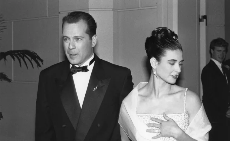 Bruce Willis navodno je izmijenio oporuku nekoliko dana nakon što je saznao da ima afaziju. Njegovo bogatstvo vrijedno 250 milijuna dolara će pripasti njegovoj obitelji - kćerima Rumer, Scout i Tallulah, koje je dobio s Demi Moore, ostavit će po milijun dolara.
