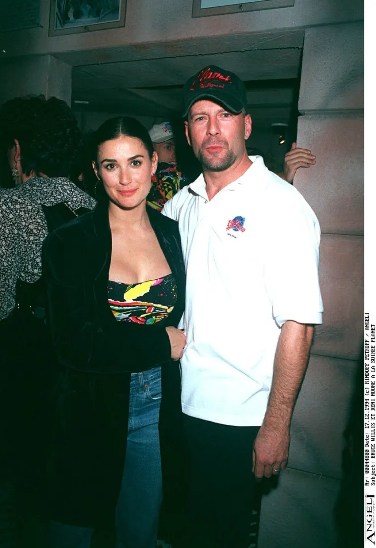 Iako su svi očekivali burnu reakciju Demi Moore, glumica je na svom Instagramu objavila fotografiju koja ih je uvjerila u suprotno. 