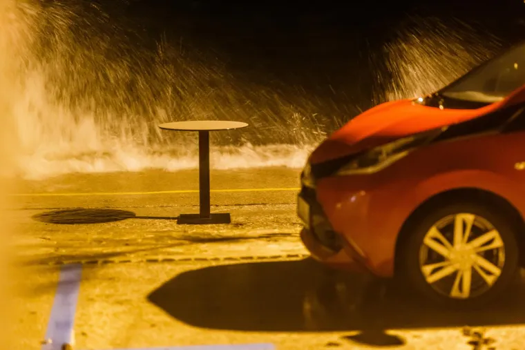 Pogledajte &scaron;to je olujno jugo učinilo od Ka&scaron;tela, plimni val potopio je dobar dio mjesta