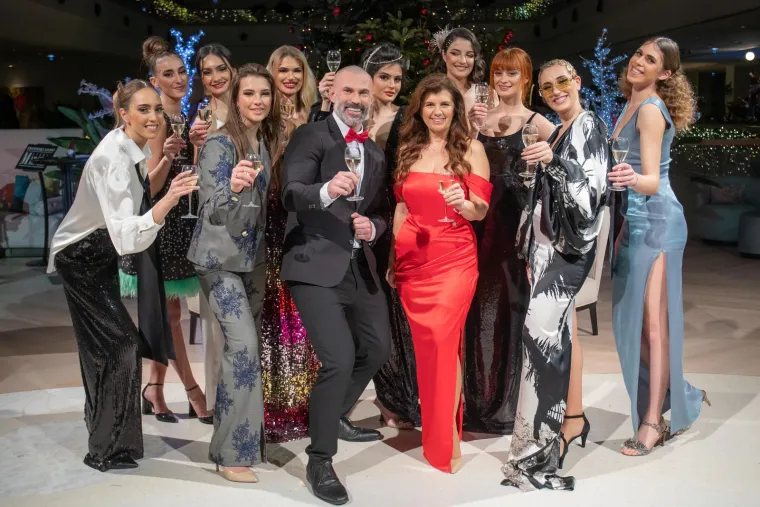 Snježana Mehun predstavila novu kolekciju otkačenih haljina, a jednu je 'ukrala' manekenki: Kojoj bolje stoji?