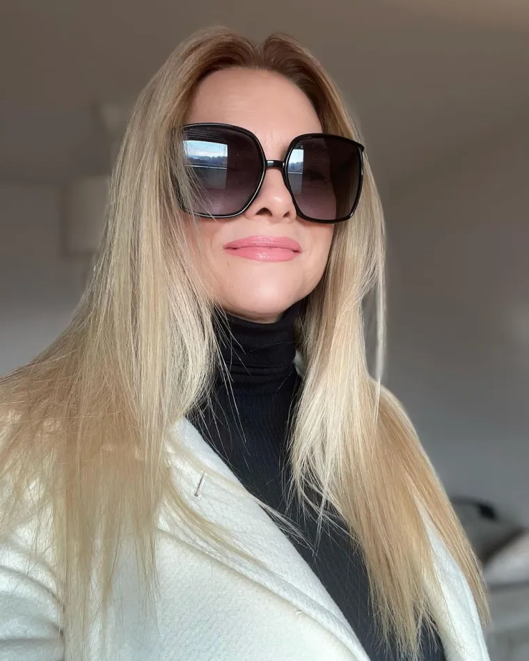 Najprije je Vlatka u svojoj kolumni prozvala Grdovića te mu je poručila da ga može biti 'sram' jer je zbog previsoke alimentacije tužio vlastitu kćer.