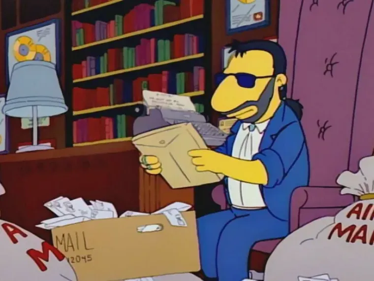 U 18. epizodi druge sezone Simpsona, bubnjar Beatlesa, Ringo Starr odgovara na poruku obožavatelja staru desetljećima. I ovo se ostvarilo 2013. godine. 