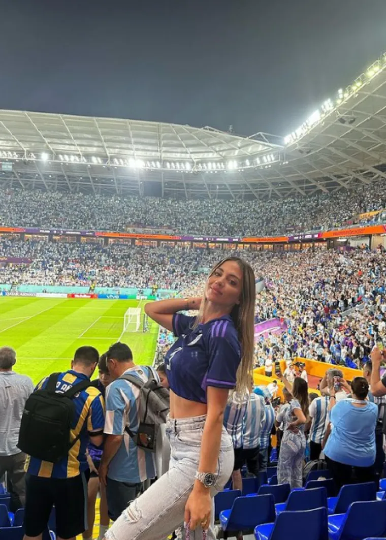 Na svojim mrežama dijeli fitness savjete i govori o svom iskustvu.