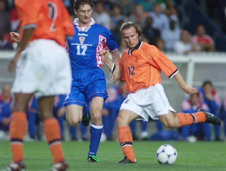 Ovako su brončani Vatreni slavili prije 24 godine, svi pamte 1998. i legendarnog Šukera. Nadamo se da ćemo i danas gledati ovakve scene