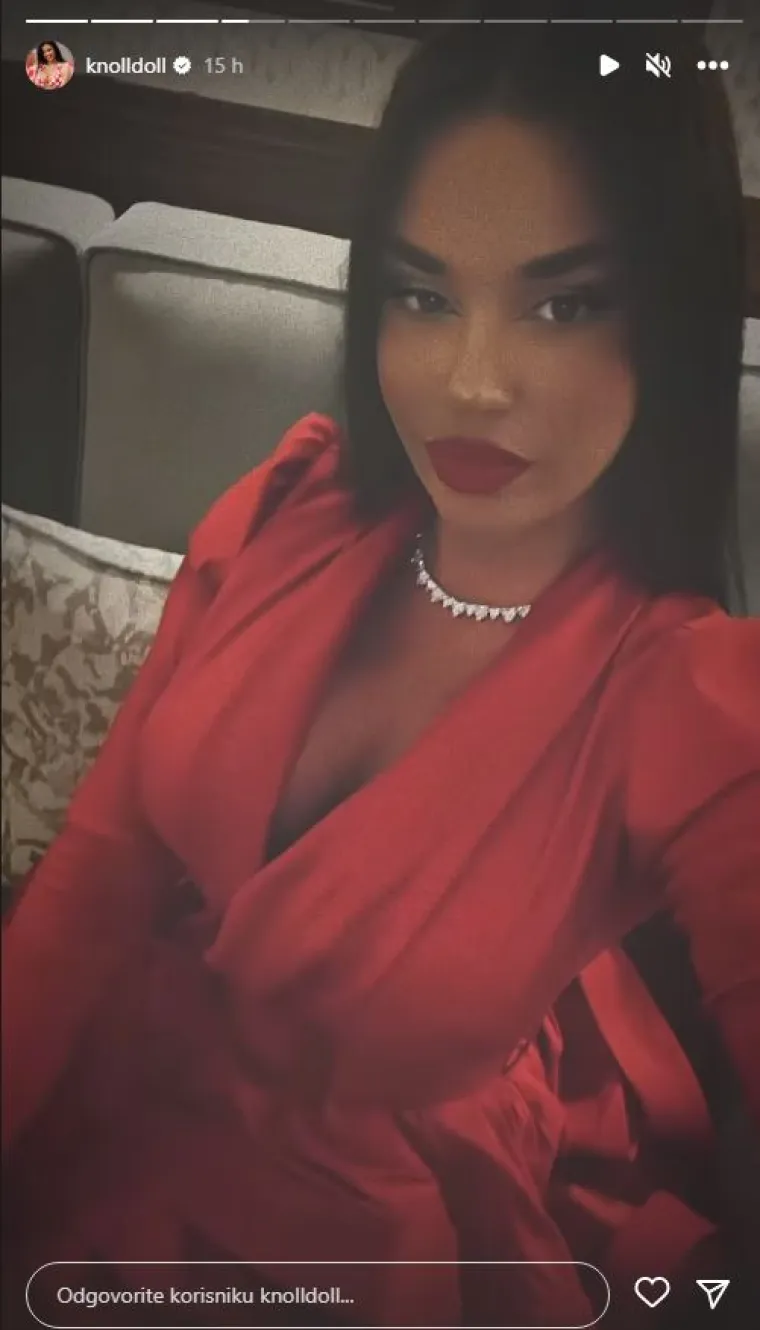 Ivana Knoll sinoć se ipak malo 'pokrila', ali je i dalje jednako zamamna: Prisustvovala je 'prestižnom eventu u Kataru'