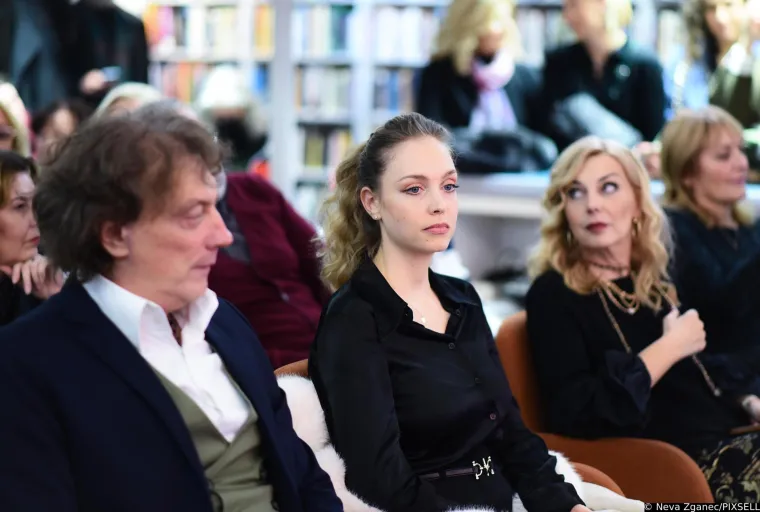 Hana Huljić u rijetkom pojavljivanju u javnosti: Cijela obitelj Huljić slavi jo&scaron; jedan uspjeh Vjekoslave