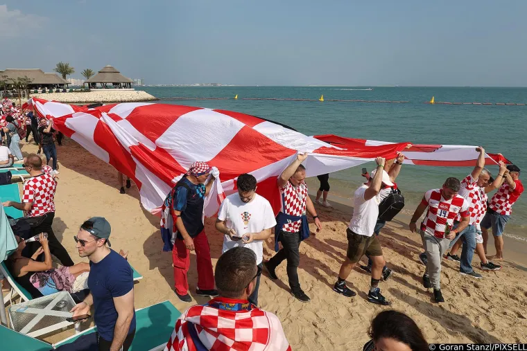 Navijači posljednji put izvukli najveću zastavu do sada, pogledajte tu gromadu