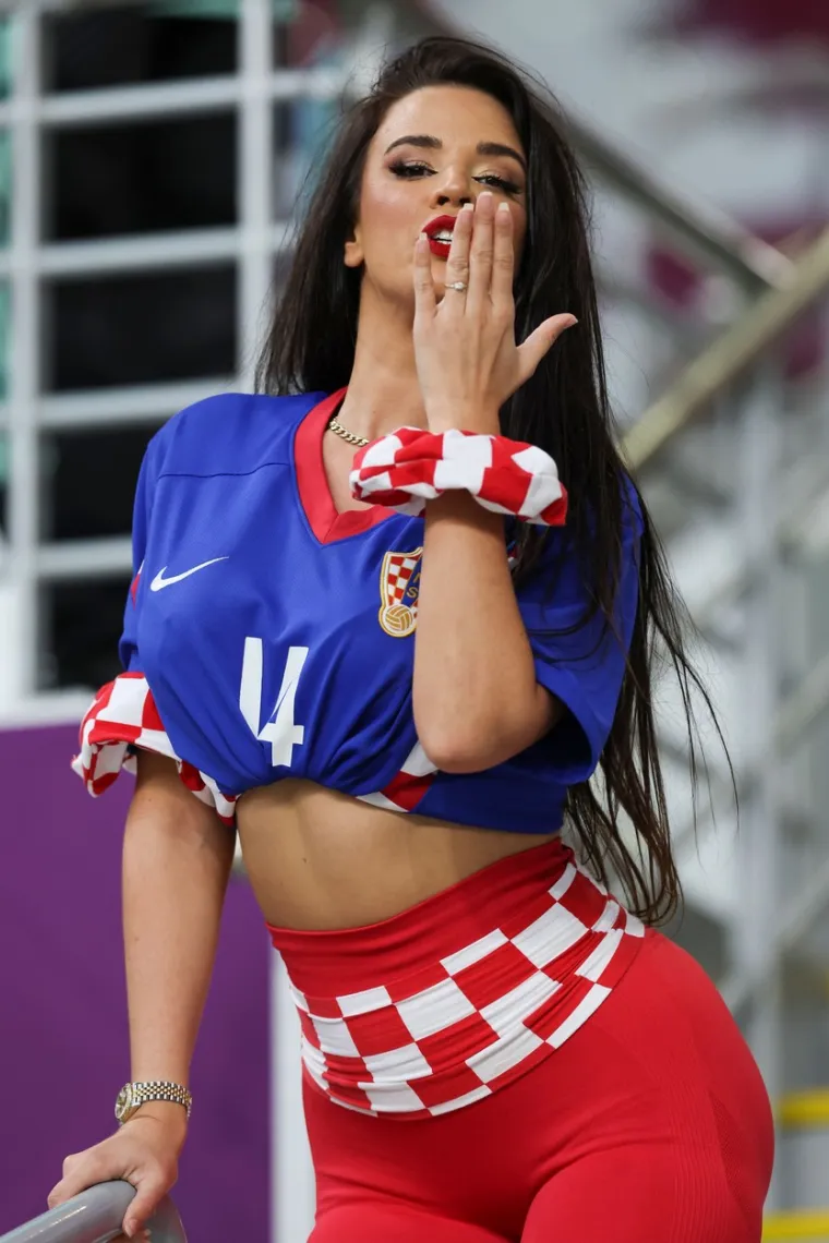 Ivana Knoll napravila show na tribinama: Ljudi nisu mogli doći k sebi kada su vidjeli &scaron;to izvodi sa stražnjicom