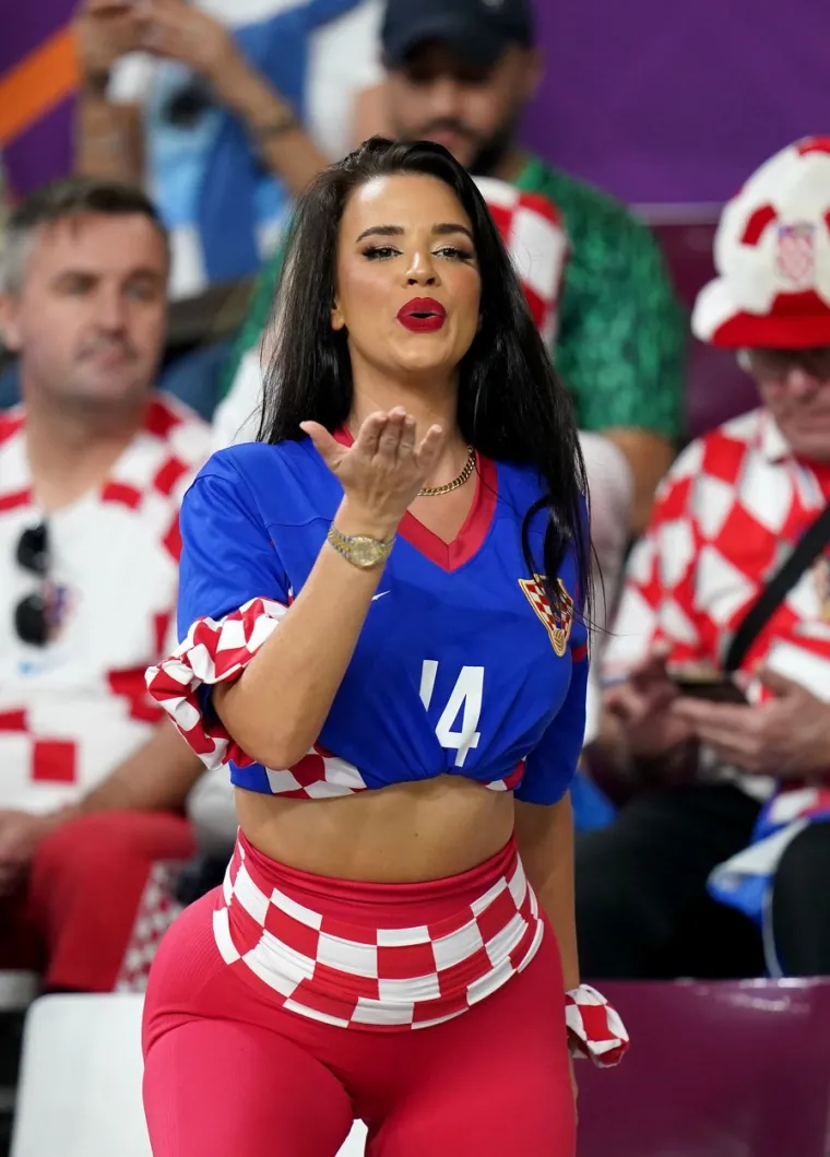 Ivana Knoll napravila show na tribinama: Ljudi nisu mogli doći k sebi kada su vidjeli &scaron;to izvodi sa stražnjicom